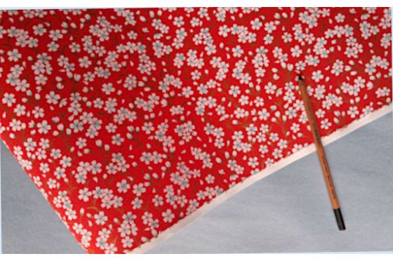 CHIYOGAMI 70g/m² Fleurs Sakura rouge