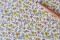 Papier florentin - petites fleurs jaunes et roses