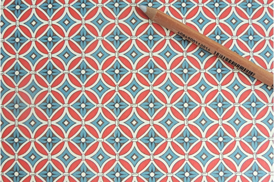 Papier florentin - fleurs bleues &eacute;cusson rouge