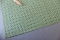 Papier florentin - carreaux & tr&egrave;fles verts
